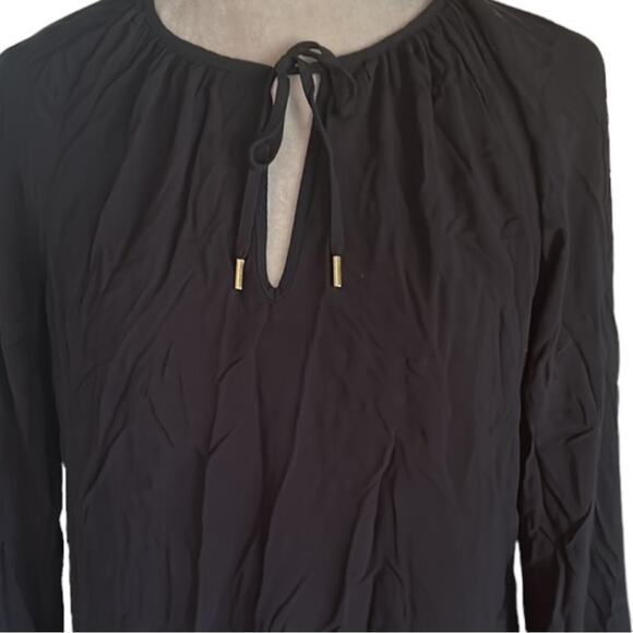 Lilly Pulitzer Black Willa oversized Boho Peasant top
Large - Picture 3 of 9